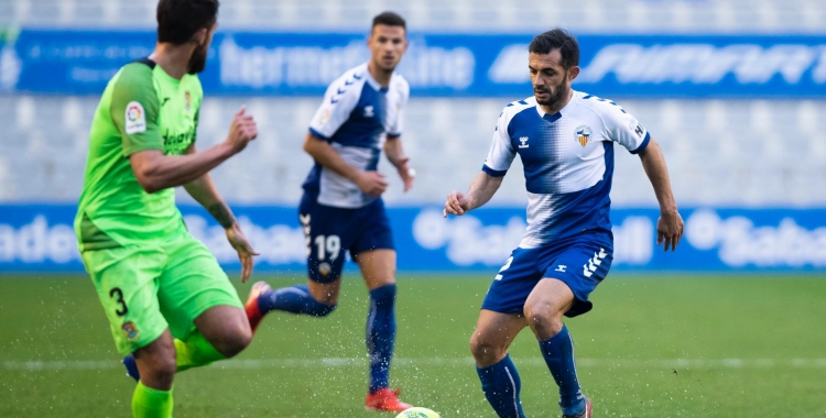 Óscar Rubio va ser el protagonista de la desafortunada acció del segon gol del Fuenlabrada | Marc González Alomà - CES