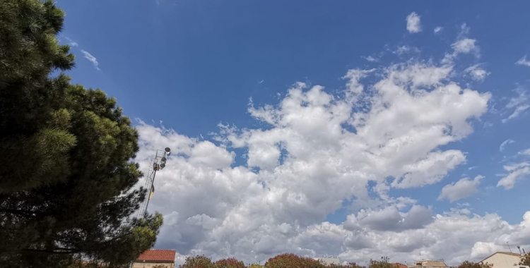 Els nostres barris: L'Agrupació de veïns de Gràcia reclama un nou local, millores a la plaça del Treball, als carrers i en matèria d'habitatge