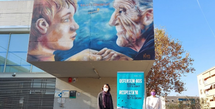 Abellán i Morell, davant el mural dels Drets Humans de Campoamor/ Karen Madrid