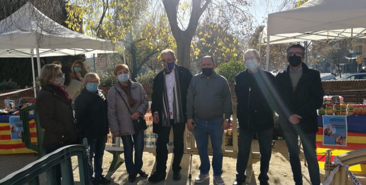 L'Hermandad Virgen de la Fuensanta aconsegueix recaptar 50 lots d'aliments per a 50 famílies, la majoria de la zona nord