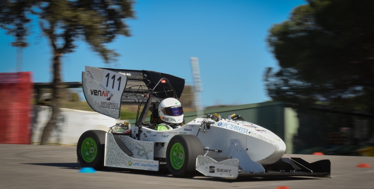 Us presentem el nou prototip de cotxe elèctric i autònom fet per estudiants de la UPC