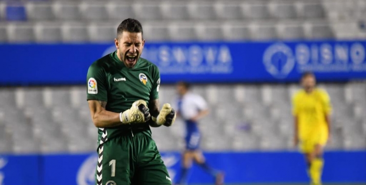 Mackay celebra el gol de l'empat de Juan Ibiza | Críspulo Díaz