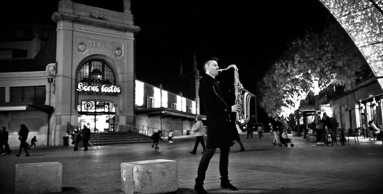 David Merino, davant del Mercat Central | Cedida