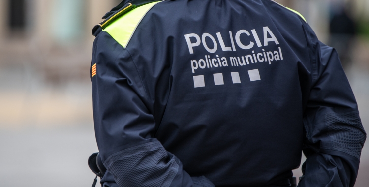 Un agent de la Policia Municipal/ Roger Benet