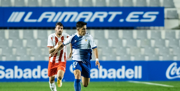 Víctor García en el partit de la primera volta contra l'Almería | Marc González Alomà - CES