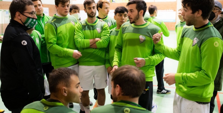 La cara d'incredulitat dels jugadors de l'OAR en el partit davant el Palautordera  | @oargracia