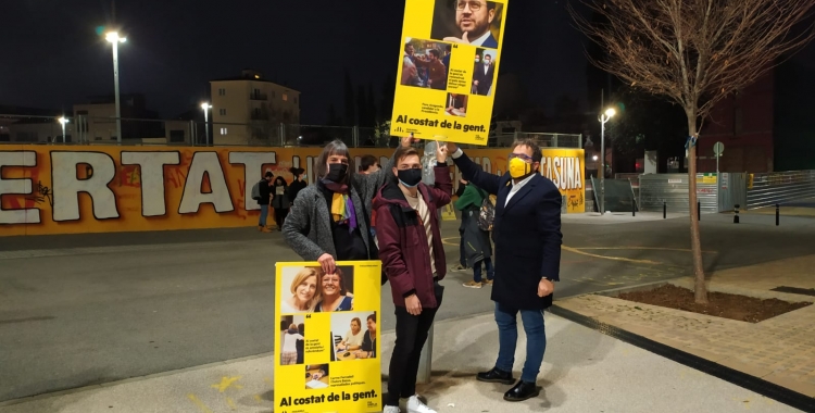 Palau, Belmonte i Fernández amb un cartell de campanya | Cedida 