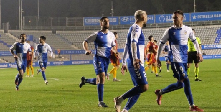 Els jugadors del Sabadell celebren l'1-1 | CES