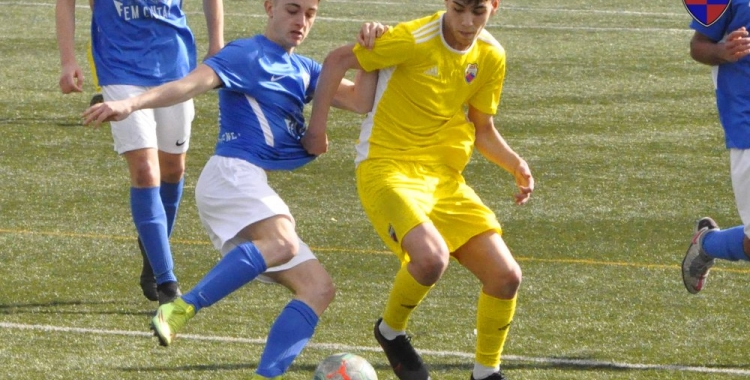 Acció del partit contra la Fundació Esportiva Grama | C.E Mercantil jmguarch