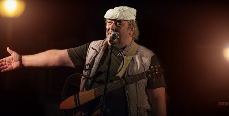 Llongue presenta el senzill "Cau la tardor sobre el mar"  