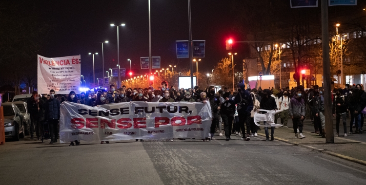 La manifestació sota el lema 'Sense futur, sense por' | Roger Benet