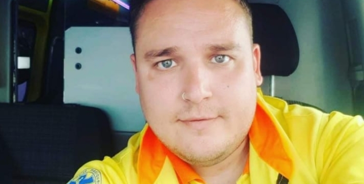 Marc Gil, afectat per la Covid-19: "Quasi no puc caminar, estic tot el dia esgotat, m'han de vestir, fer el menjar... M'ha canviat al 100% la vida"