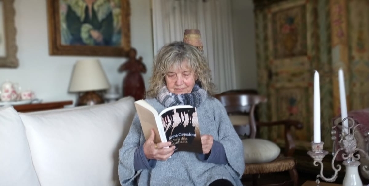 L'escriptora sabadellenca Anna Crusafont ens presenta la seva darrera novel·la: 'El Ball dels estudiants '