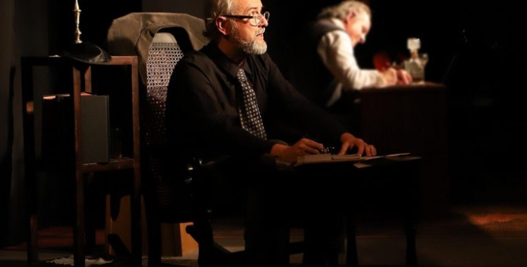 L'obra 'Domicili inconegut'  interpretada per Josep Maria Roviralta i David Serrano a l'Espai Foc