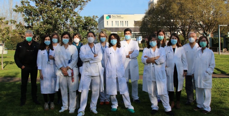 Equip de la Unitat Funcional de Càncer d'Ovari del Taulí/ Cedida Hospital de Sabadell