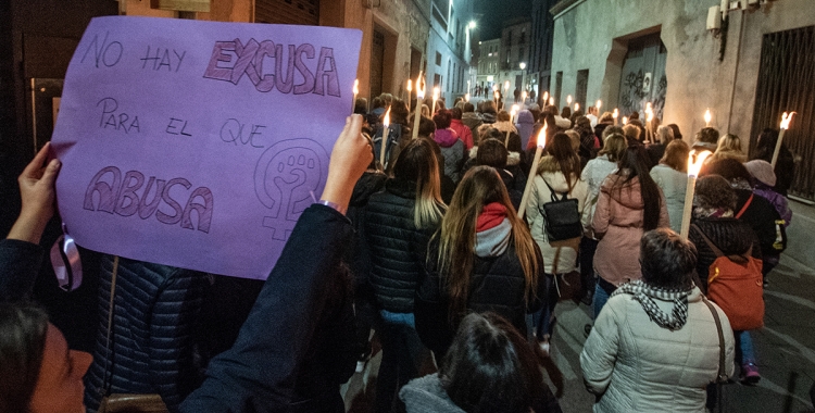 Una manifestació a Sabadell contra la violació múltiple de Can Feu/ Roger Benet