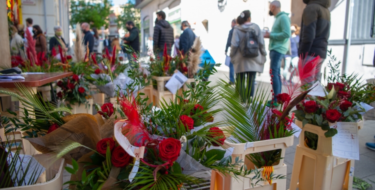 Cues per aconseguir comprar roses a la Diada de Sant Jordi 2021 | Roger Benet