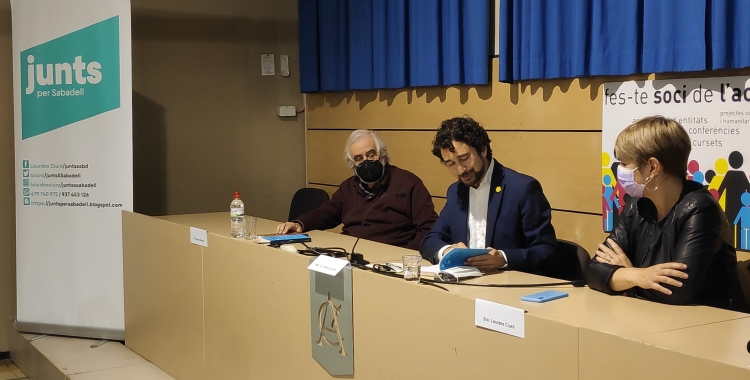 Vicenç Villatoro, Damià Calvet i Lourdes Ciuró a l'Acadèmia Catòlica | Pau Duran