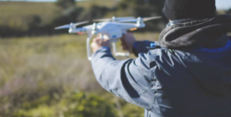 Tot sobre els drons amb AEROFOR: cursos de pilot, normativa, usos i serveis