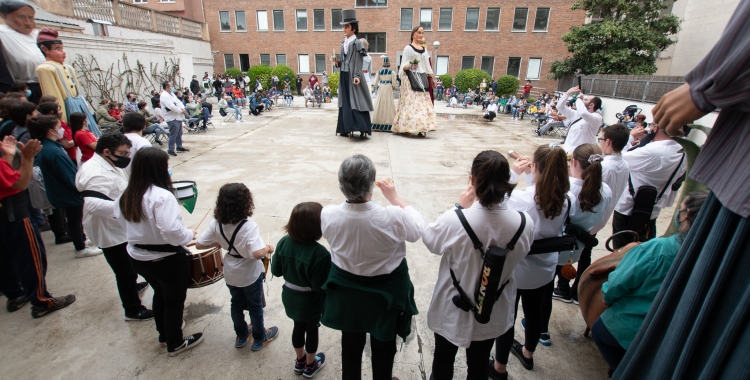 És el primer acte de les entitats de cultura popular al carrer i amb públic, des de l'esclat de la pandèmia | Ro