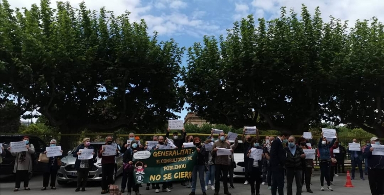 Els veïns del Poblenou es manifesten davant del Parlament | Cedida