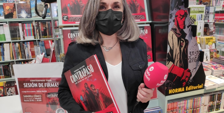 Teresa Valero presenta  el seu thriller social 'Contrapaso: Los hijos de los otros'  a Sabadell Còmics