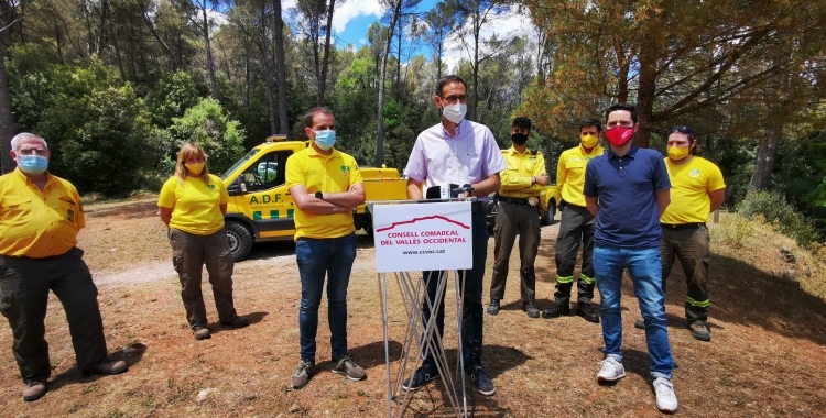 Giménez i membres de l'ADF Vallès ahir a Castellar | Consell Comarcal 