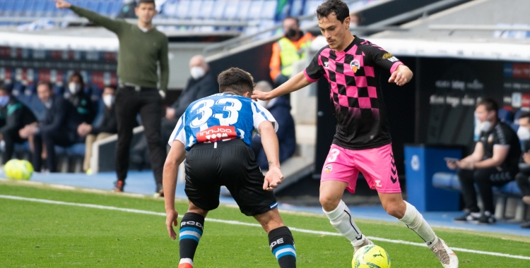 Josu Ozkoidi encara Nico Melamed a l'RCDE Stadium | Roger Benet