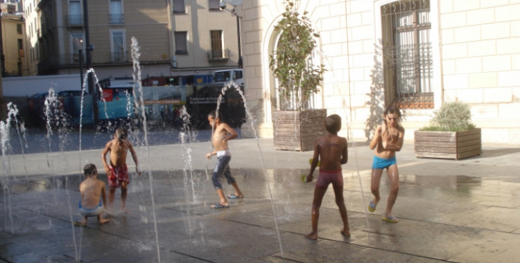 Infants sahrauí durant les Vacances en Pau de fa una dècada/ Vallès Wilaia