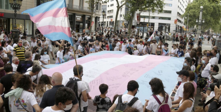Concentració del col·lectiu trans a Barcelona | ACN