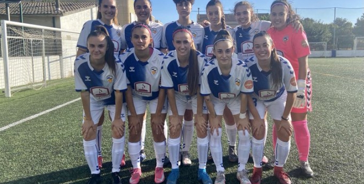 La plantilla del CES Femení abans del partit contra el Palautordera CF | Twitter