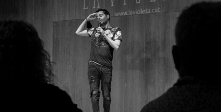 Gabriel Córdoba, monologuista: "La comèdia és una eina brutal per dir tot allò que realment pensem"