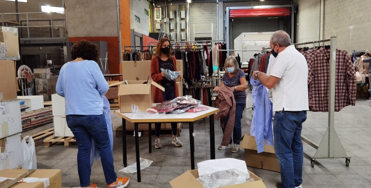 Voluntàries posant a punt l'outlet de CIPO | Cedida