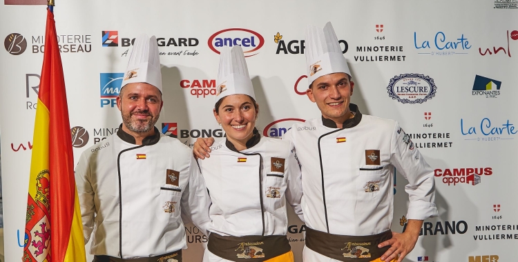 Enric Badia i Marta San José, de l'escola sabadellenca de Flequers Andreu Llargués, es proclamen subcampions al Mundial del Pa