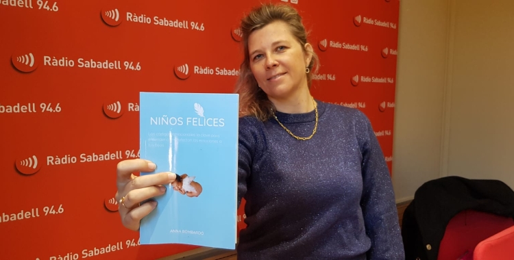 Anna Bombardó presenta 'Niños felices', un manual pedagògic per entendre les emocions dels infants