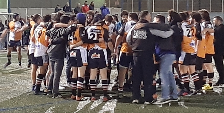 El Sabadell Rugby Club celebrant l'ascens a Divisió d'Honor Catalana | Joan Hernández
