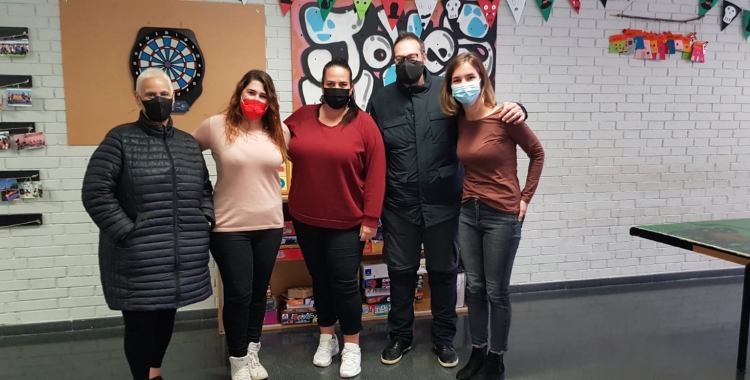 'Cuinem relacions' de Codis, un projecte comunitari per combatre l’aïllament social de la gent gran 