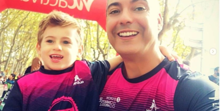 L'associació sabadellenca 'Leo es mi angel' impulsa una campanya de micromecenatge per aconseguir un gos d'assitència 