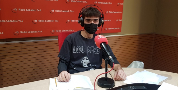 Marc Salas a l'estudi de Ràdio Sabadell | Raquel García
