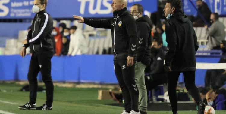 L'entrenador arlequinat ahir a la Nova Creu Alta | CES