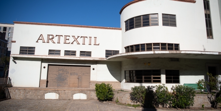 Exterior de l'Artèxtil, que acollirà l'Escola d'Infermeria/ Roger Benet