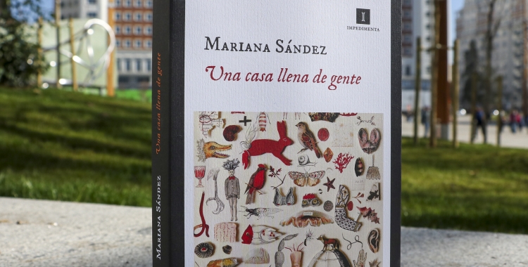 'Una casa llena de gente' editat per Impedimenta