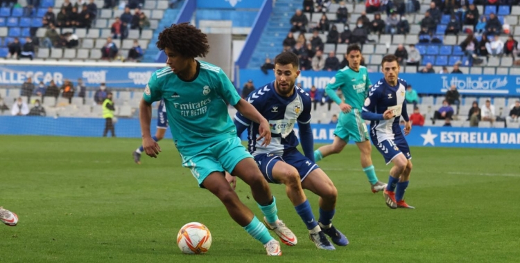 Jacobo persegueix Peter | CES