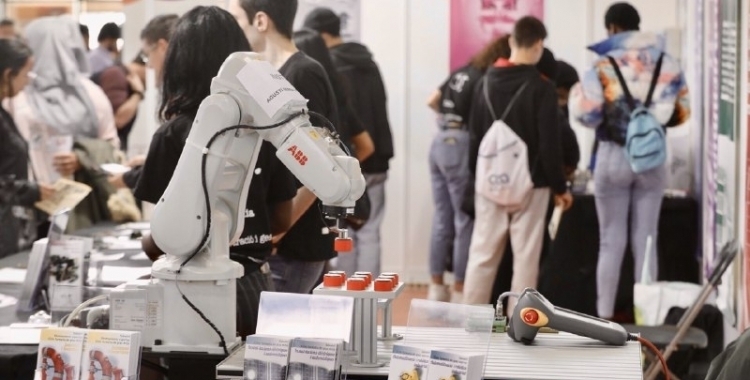 Una imatge de la Fira Apropa't a la FP | Arxiu