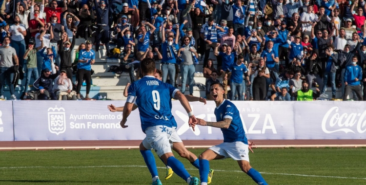 Eufòria a l'Iberoamericano Bahía Sur amb un gol de Francis Ferrón | SFCD