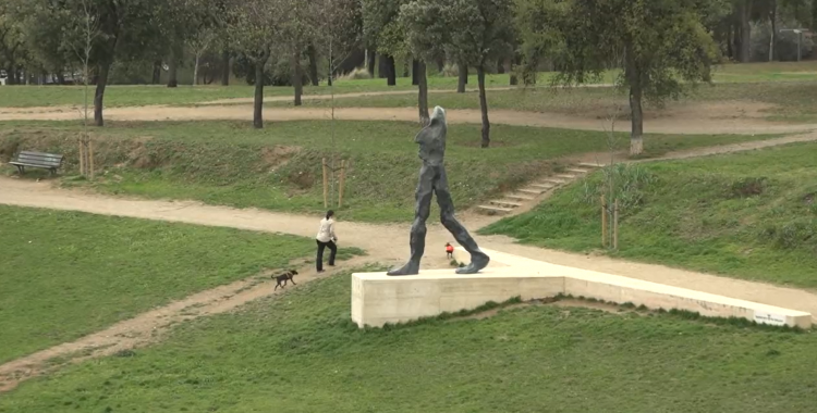 L'estàtua d'Antoni Farrés al Parc Catalunya | Ràdio Sabadell