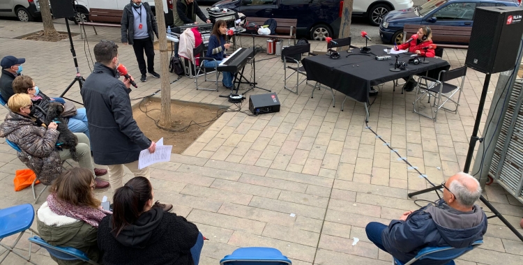 Viatgem en el temps de la mà dels veïns de Ca n'Oriac i els integrants de la  Hermandad de Nuestra Señora de la Fuensanta