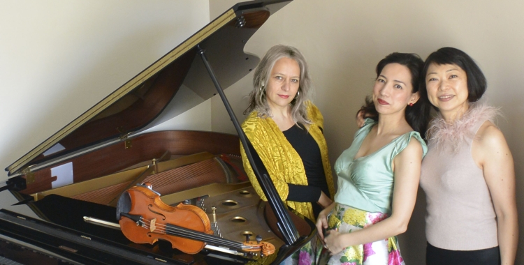 El cub Blanc: Concert Trio Avec Plaisir presenta un viatge primaveral , des-del Japó fins a Catalunya