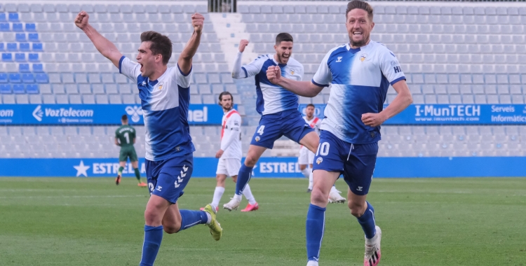 Édgar celebrant el Sabadell 2-0 Rayo | Ipanema Films