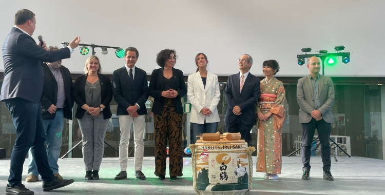 Regidors, alcaldessa i cònsul durant la cerimònia d'inauguració | Ràdio Sabadell